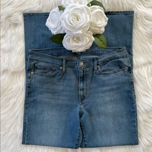 Levi’s Slimming Bootcut Jeans (Light Wash-Size 33W 32L) Pre-owned